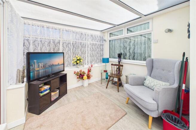 3 bed Bungalow for sale Image 7
