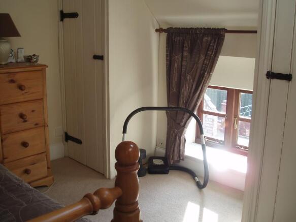 Photo 12