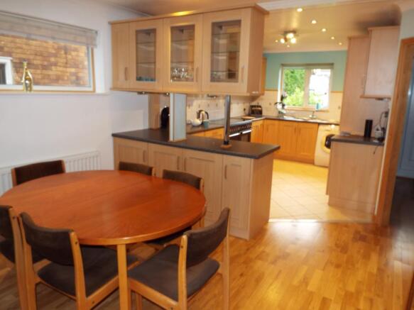 Kitchen / Dining Roo