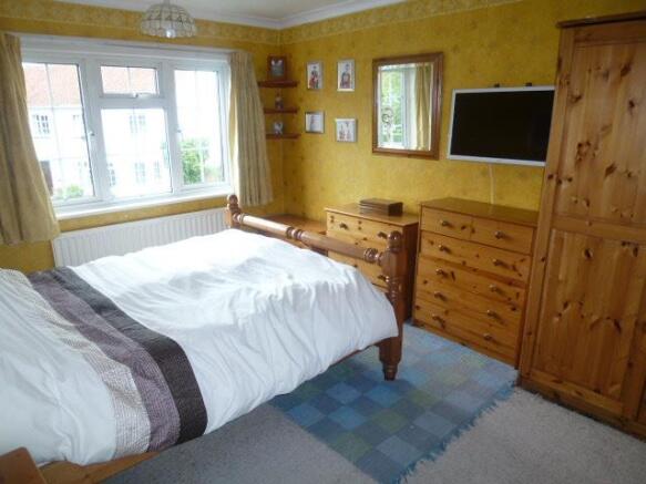 BEDROOM 1