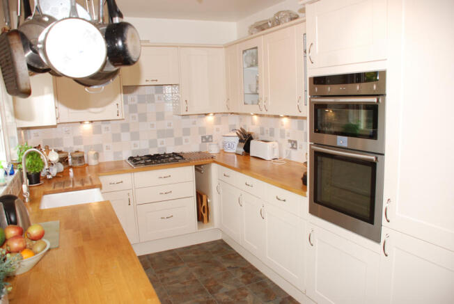 Fitted Kitchen