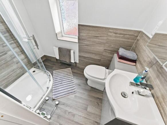 3 bed Semi-Detached for sale Image 12