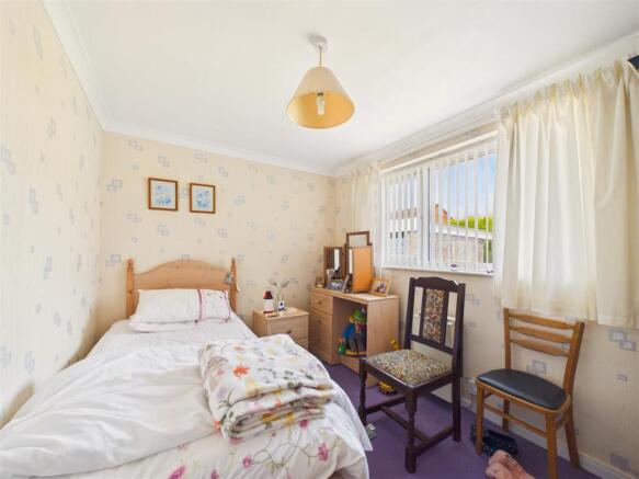 2 bed Semi-Detached Bungalow for sale Image 7