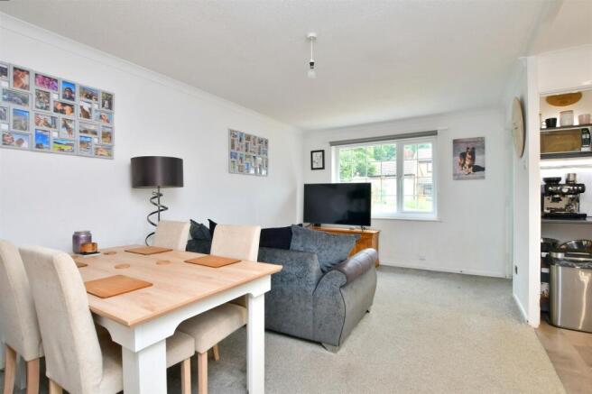 Lounge/ Kitchen
