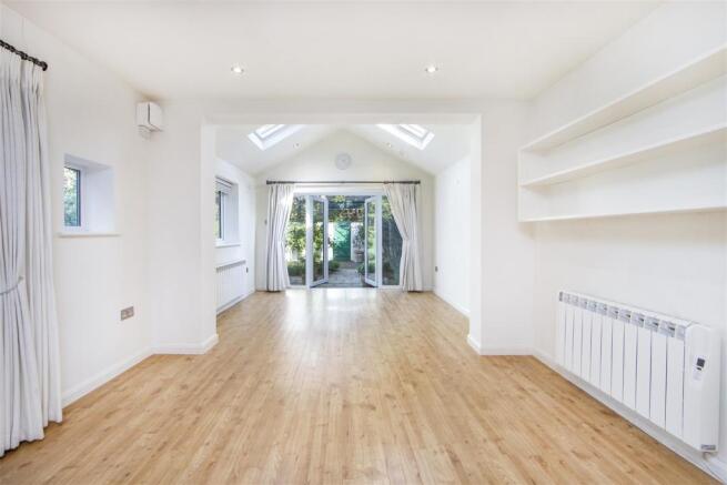 Thornton Avenue - Reception.jpg