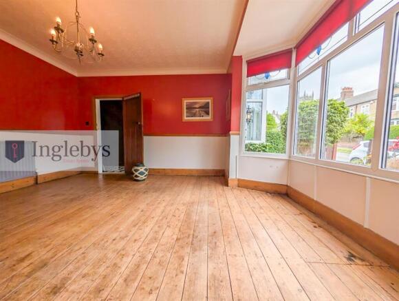 3 bed House for sale Image 7