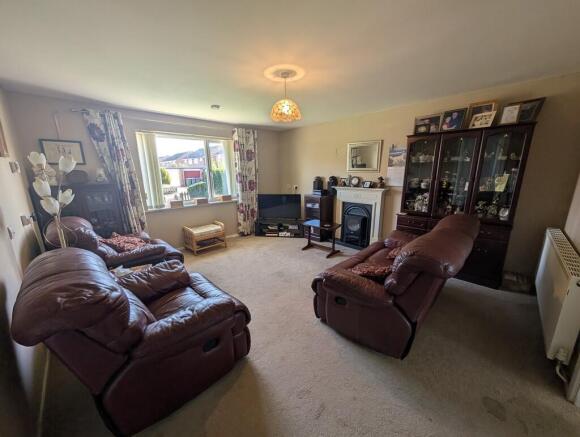 PXL_20251024_1108...