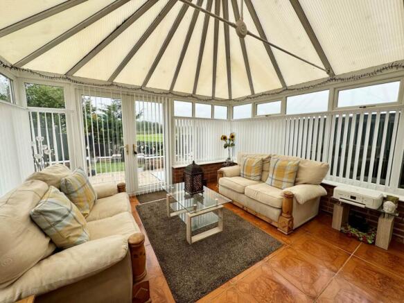 Finch Meadow Close,  Fazakerley photo 5