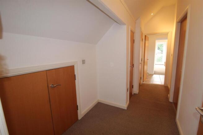 1 bed Apartment to rent Image 5