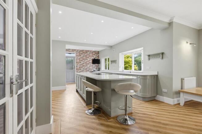 3 bed Detached for sale Image 7
