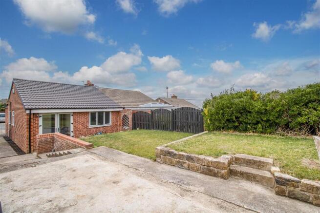 2 bed Semi-Detached Bungalow for sale Image 4