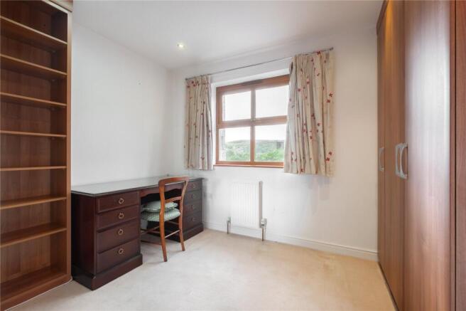 3 bed Apartment for sale Image 11
