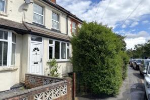 69, Eve Road, Woking GU21 5JS