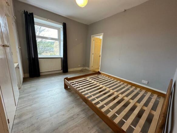 Bedroom 2.jpg