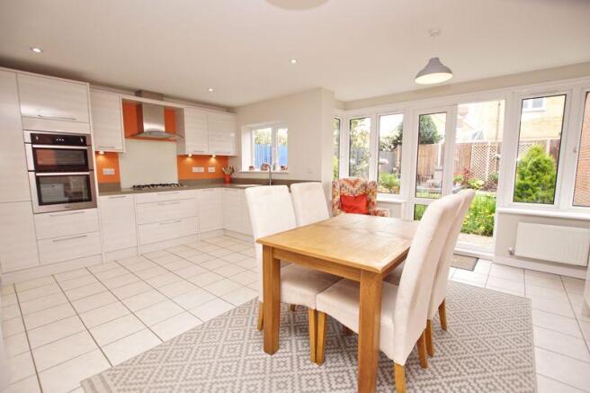 Kitchen and Di...