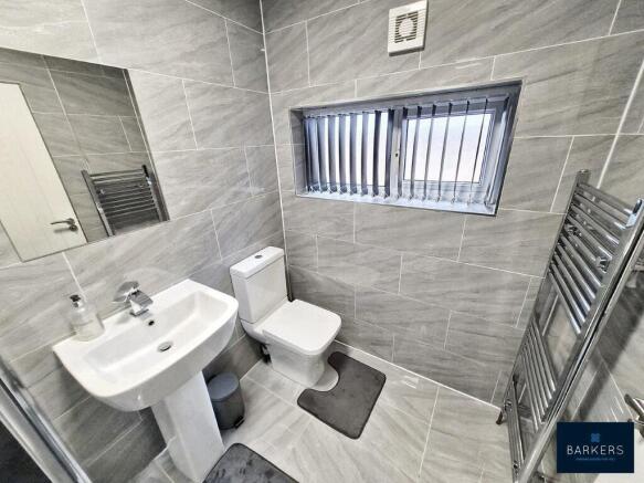 2 bed Semi-Detached Bungalow for sale Image 9