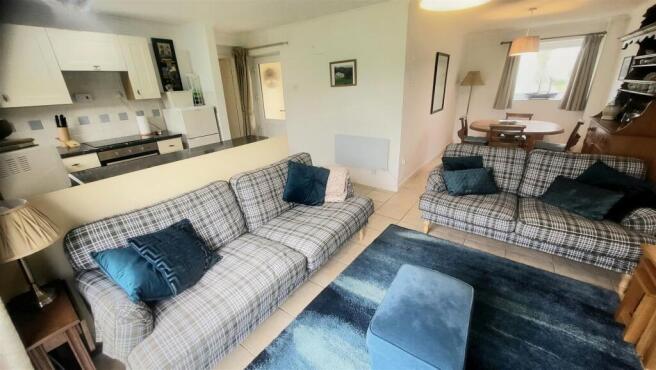 24 Glan Gors, Harlech photo 4