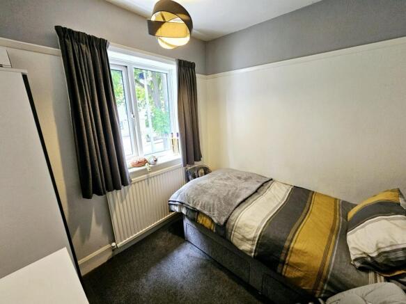 4 bed Semi-Detached for sale Image 12