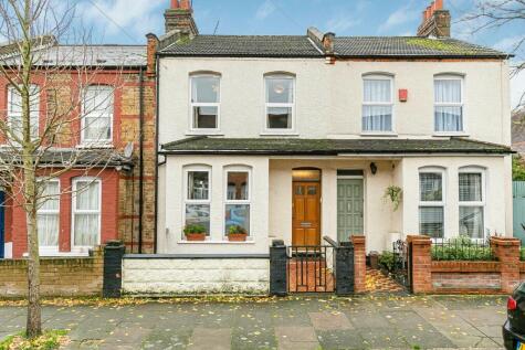 Millais Road, London, EN1