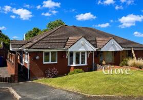 14, Rossendale Close, Halesowen B63 2BJ