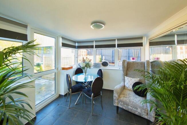5 Heol St Denys 1046.jpg