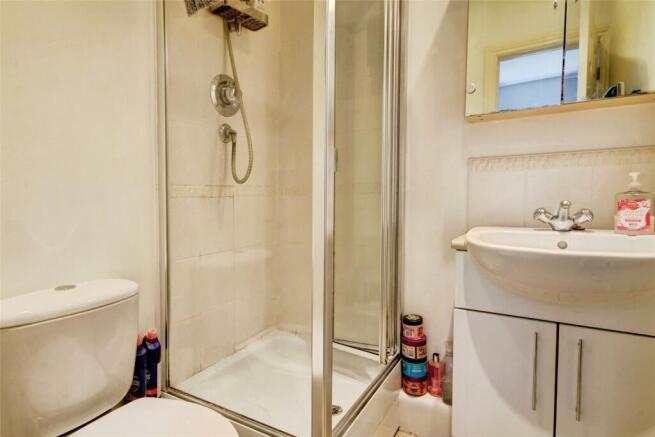 Ensuite Bed 2