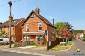 72 Oakapple Cottage, New Road, Guildford GU4 8LU