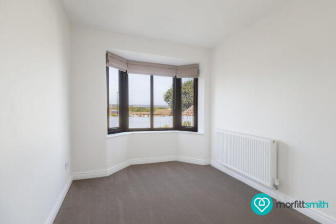 5 bed Detached for sale Image 8