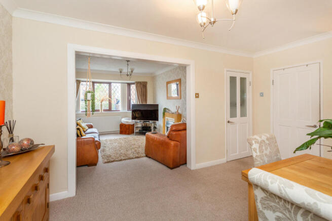 Dining Room c