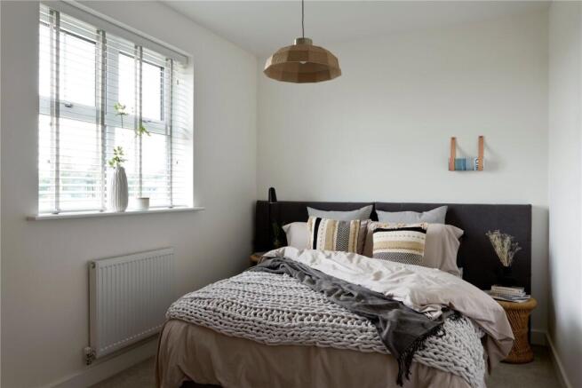 5 bed Detached for sale Image 8