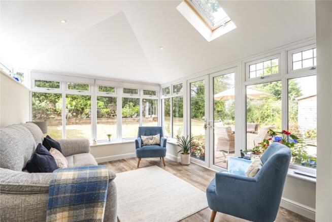 Meadow Grove, Bilsthorpe, Newark, Nottinghamshire, NG22 photo 4