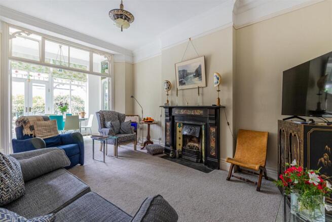 Kimberley Road 80-33.jpg