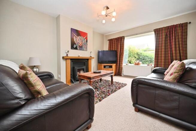 3 bed Bungalow for sale Image 4