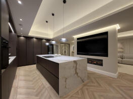 Ridings Lodge, Hedgerow Lane, Barnet EN5 3DT