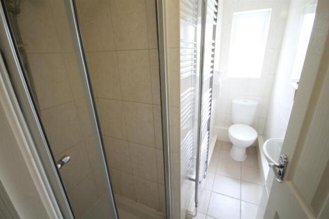 Bathroom1.jpg
