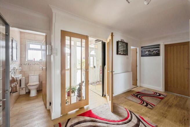 3 bed Detached Bungalow for sale Image 11