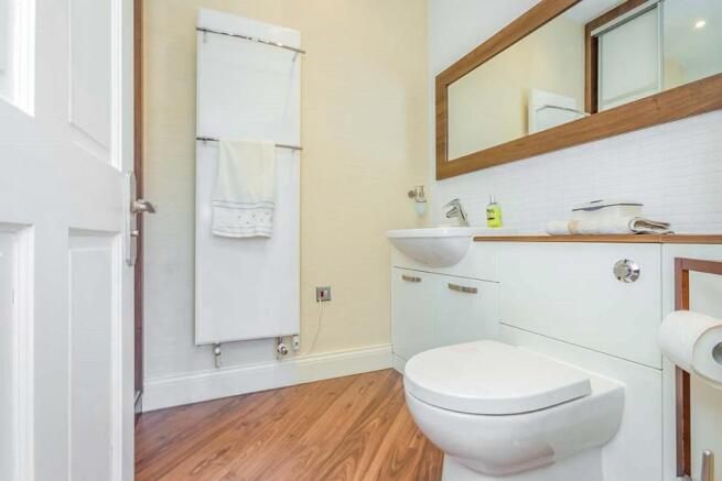 Cloakroom/Wc