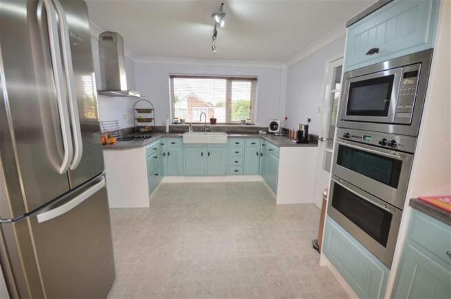 BREAKFAST KITCHEN