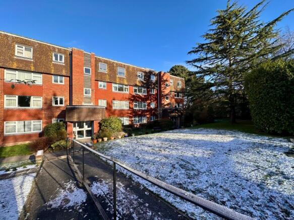 2-bed house on St Marks Close, Bexhill-on-Sea, TN39, £97,000