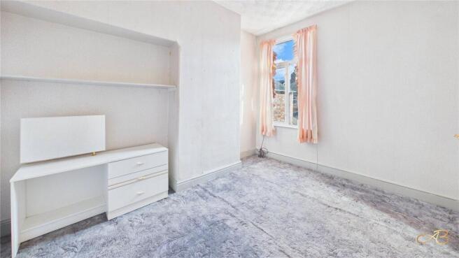 3 bed Terraced for sale Image 7