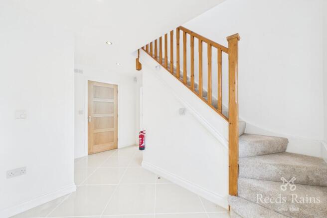 3 bed Detached for sale Image 8