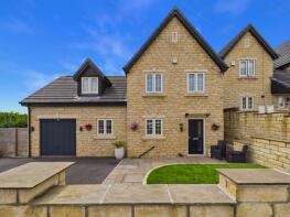 21, Moat Hill Farm Drive, Birstall, Batley WF17 0HR