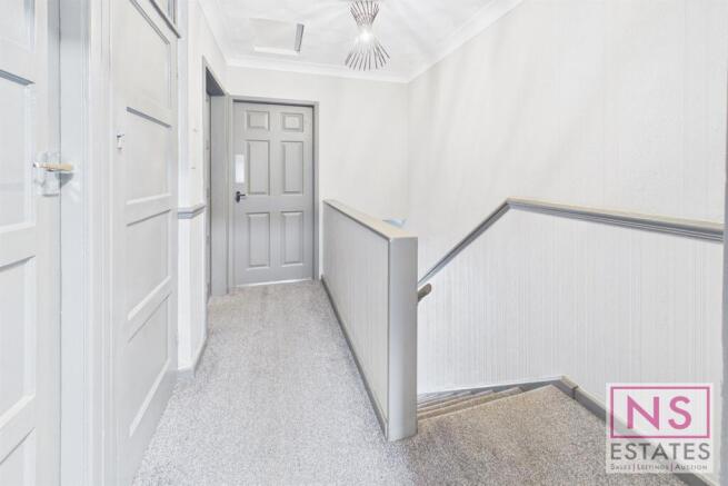 3 bed Semi-Detached for sale Image 11
