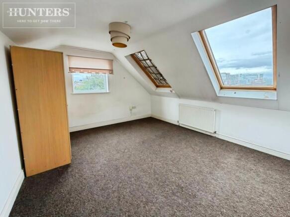 2 bed Apartment to rent Image 6