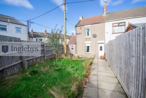 Front Street, Carlin How