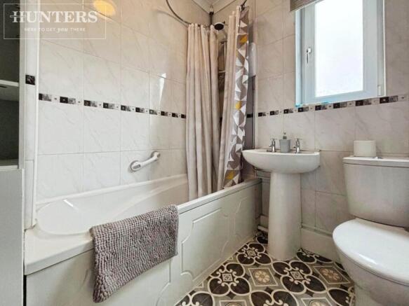 3 bed Terraced to rent Image 12