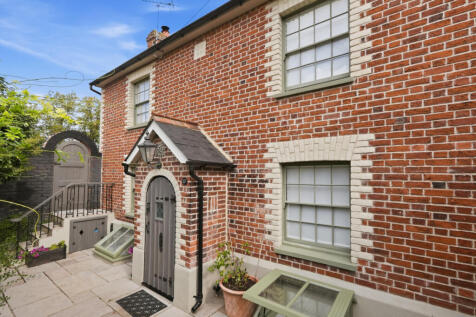 South Road, Saffron Walden, Essex, CB11
