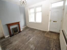 6, New Brighton, Oakenshaw, Bradford BD12 7DB