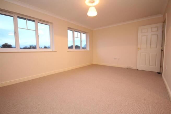 George Williams Way 4 Lounge2.JPG