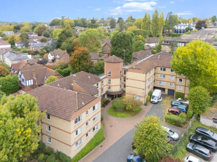 High Road, Loughton, Essex, IG10